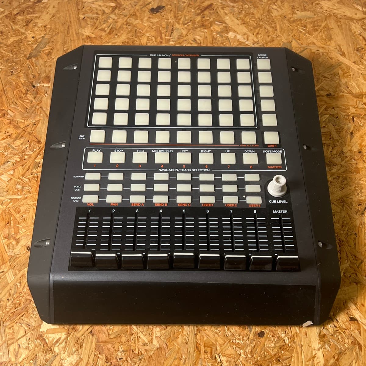 Akai APC20 Ableton stýriborð