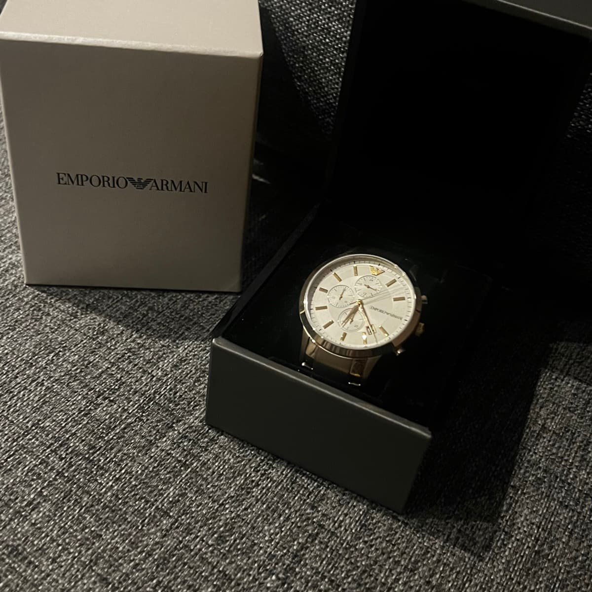 Emporio Armani úr