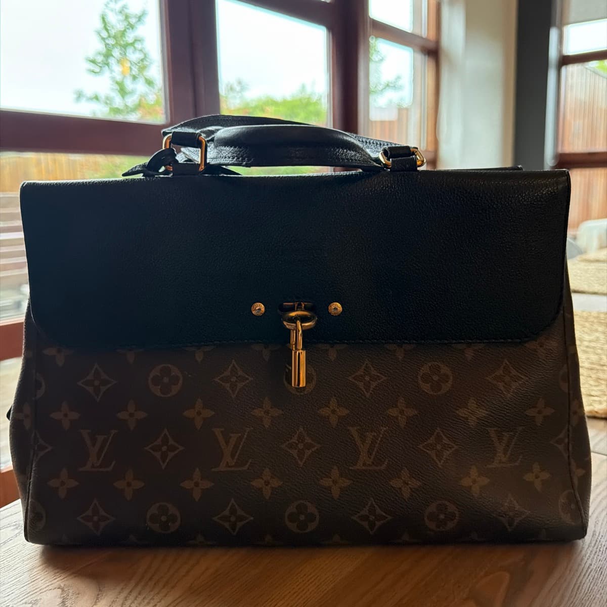 Louis Vuitton Marignan taska